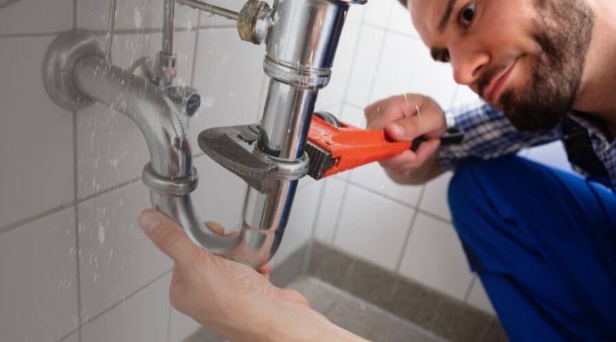Professional same day plumber services in Leedey, OK